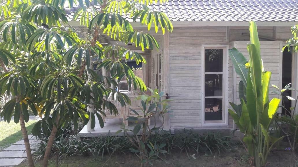 Vista Huts Lembongan Hotel Luaran gambar